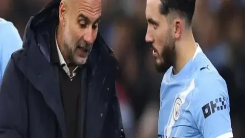 春暖花开，翔空如镜——镜头下的体育传奇（人民日报）